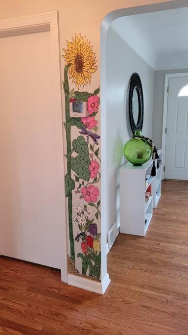 Cozy House Near Lake Erie, 10 Minutes To Downtown. 클리블랜드 외부 사진