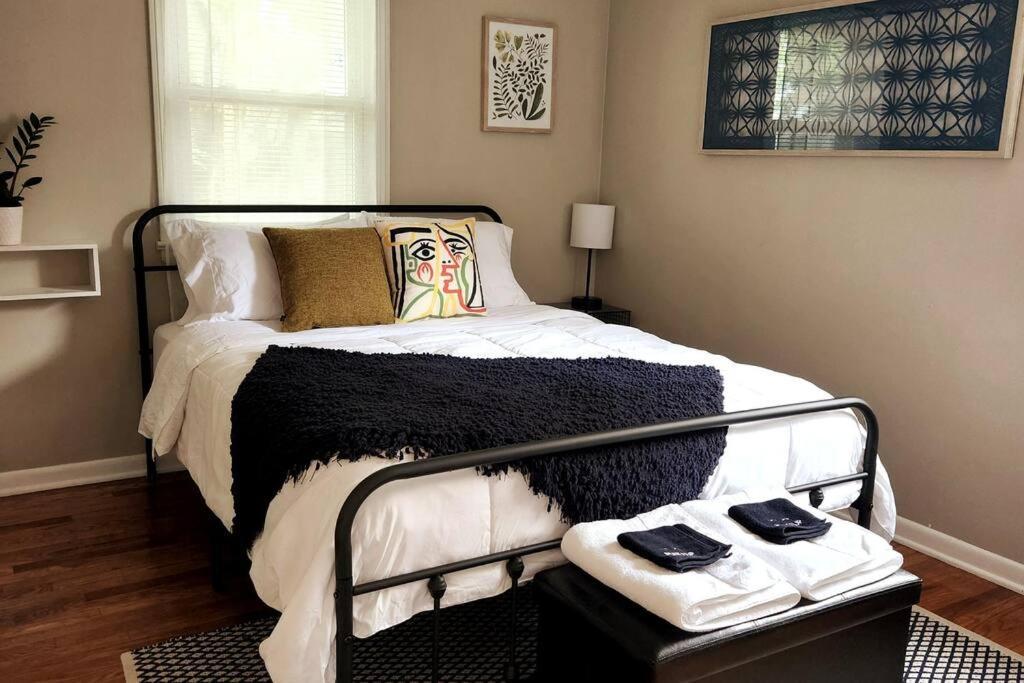 Cozy House Near Lake Erie, 10 Minutes To Downtown. 클리블랜드 외부 사진